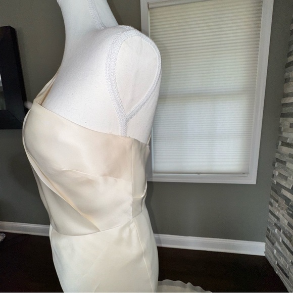 Tony Hamaway One Shoulder Silk Satin Organza Mermaid Style Wedding Gown Size 0 - Picture 6 of 17